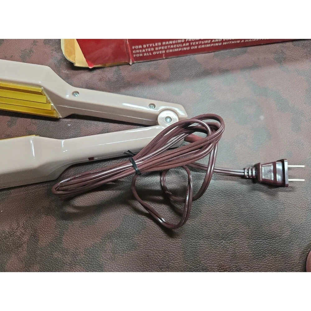 Vintage Windmere Crimping Iron Hair Styler  With Box 80s Retro Hair Tool Pink